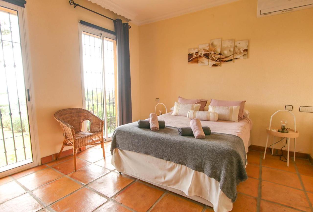 Tess Villa La Favorita Alhaurin de la Torre Bagian luar foto